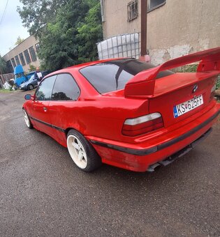 Bmw e36 coupe - 3
