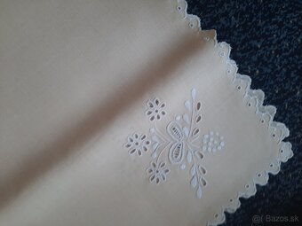vyšívané obrusy - 3