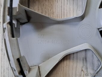 Kryt kolesa, puklica ŠKODA R14 - 1 kus - 3