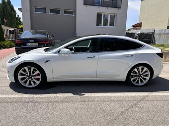 Tesla Model 3 Performance | 377 kW (513 PS) | 4x4 | 10/2019 - 3