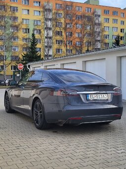 Tesla Model S 85 - 3