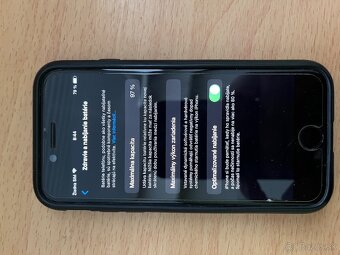 iPhone SE 2022 128GB - 3