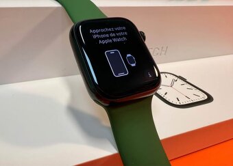 Apple Watch 7 45mm - Zelené - 3