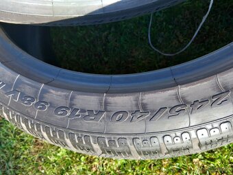 245/40 r19 zimne pneumatiky - 3