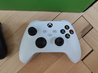 Predám Xbox Series X - 3