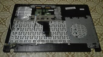 Asus notebooky na diely. - 3