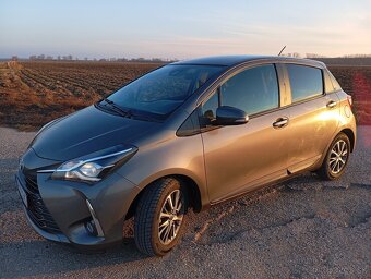 Toyota Yaris Y20 - automat - 3