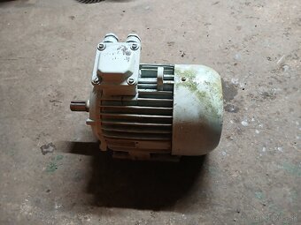 Elektromotor 2,2kw/1400ot - 3