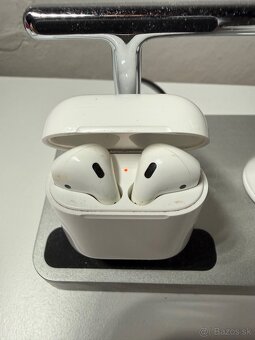 Apple Watch series 5, AirPods-2x - 3