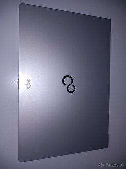 Fujitsu Lifebook U772 - 3