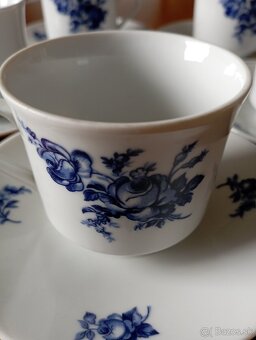 Porcelánove kávové šálky Modrá ruža - 3