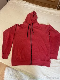 3 ks za 8 € spolu / panske mikiny na zips. - 3