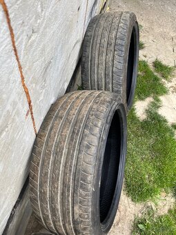 Letné pneu 235/35 r19 - 3