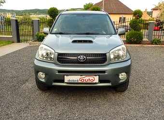 TOYOTA RAV4 2.0 D-4D 4x4 85kW - 2004 - KLIMA- ŤAŽNE - ŠPZ- - 3