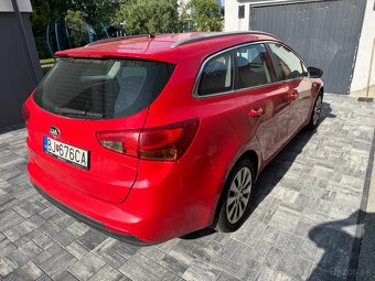 Kia Cee´d SW 1.6 GDI LX - 3