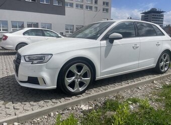 Audi A3 Sportback - 3