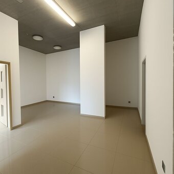 Moderné kancelárske priestory (69 m²) na prenájom – R11 SNV - 3