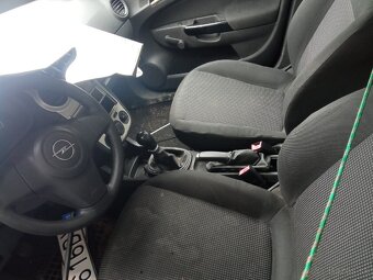 Rozpredám Opel Corsa 1,2 benzin - 3