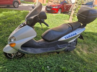 Predám Maxi skúter YAMAHA MAJESTY 125CM3 - 3