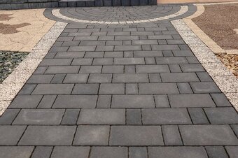 Pokládka zamkovej dlažby,výstavba plotov a ine práce - 3