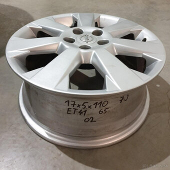 Hliníkové Renault disky 5x110 R17 7J ET41 - 3