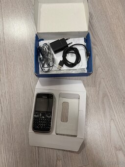 Nokia E72 + Nokia 7230 - 3