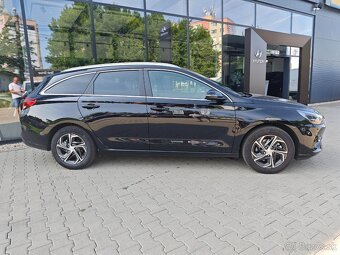 Hyundai i30 CW 1.5i CVVT Play - 3