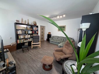 rodinný dom 135 m2+garáž 24 m2+pozemok 552 m2, Nová Dubnica - 3
