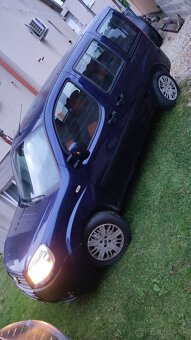 Predám Fiat Doblo 1.4 benzín 7-MIESTNE - 3