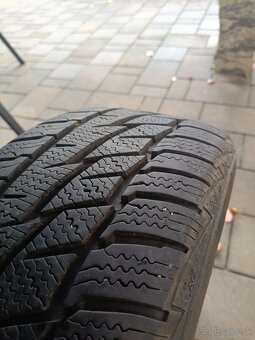 Plechové disky s pneumatikami - 3