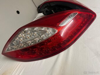 Zadné svetlá Porsche panamera - 3
