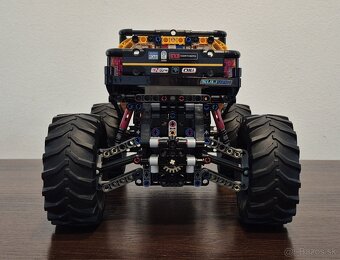 LEGO Technic 42099 - 3