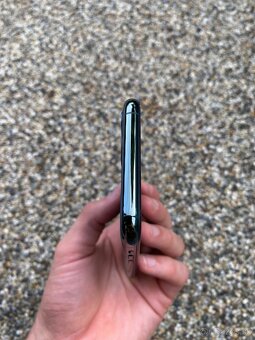 iPhone 11 Pro - baterie 100% - 3