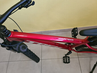 Trek Marlin 8 Gen 3, veľkosť M, farba Crimson - 3