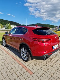 ALFA Romeo Stelvio / Benzín / 280PS / 14000,- EUR bez DPH - 3