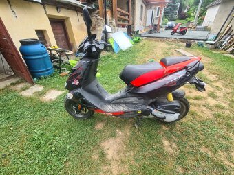 Aprília SR 50 street - 3