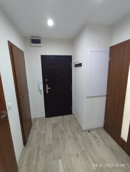 Predám 3 izbový byt 74 m2 , ulica Michalská, obec Hlohovec - 3