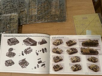 1:35 StuH 42 Ausf.G Late Production With Full Interior - 3