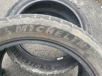 245/45r19 - 3