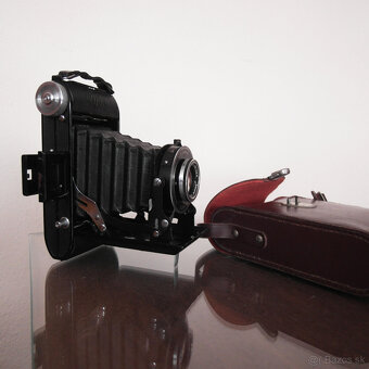 Starý fotoaparát Belfora Junior - 3