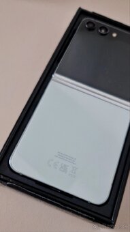 Samsung Galaxy Z Flip 5 8GB / 256GB – Mint (používaný) - 3