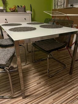 Jedálenský stôl a stoličky - 3