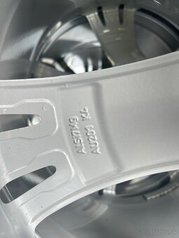 5x112 r21 Audi Q8 - 3