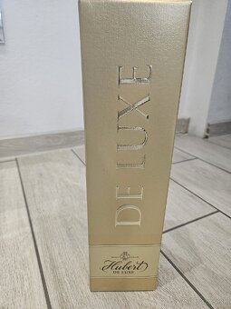 H.u.b.e.r.t De Luxe 4ks - 3