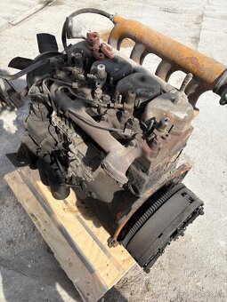 Predam motor Zetor 6001 - 3