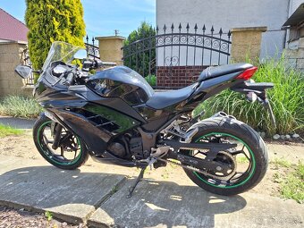Kawasaki ninja 300 - 3