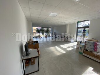 Na prenájom pekný obchodný priestor o rozlohe 110 m2 v Rima - 3