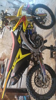 Suzuki RM-Z 250 
 - 3