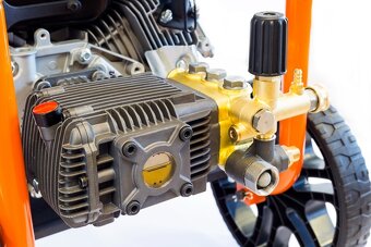 Predám novú benzínovú vapku , motor Briggs and Stratton - 3