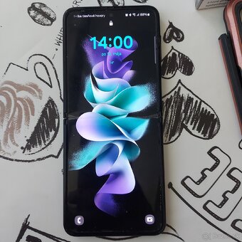 Predám samsung z flip3 - 3